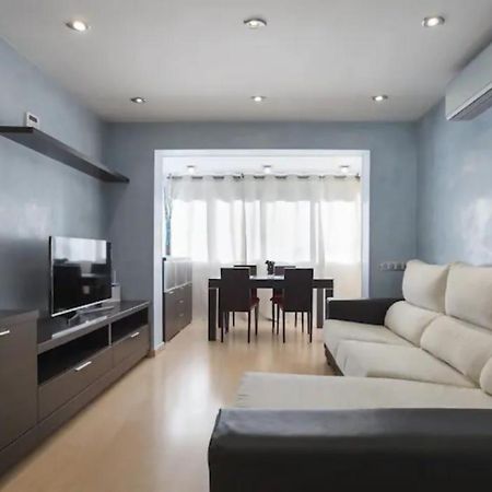 Apartamento Playa Con Piscina Parking Y 2 Habitac Castelldefels Extérieur photo